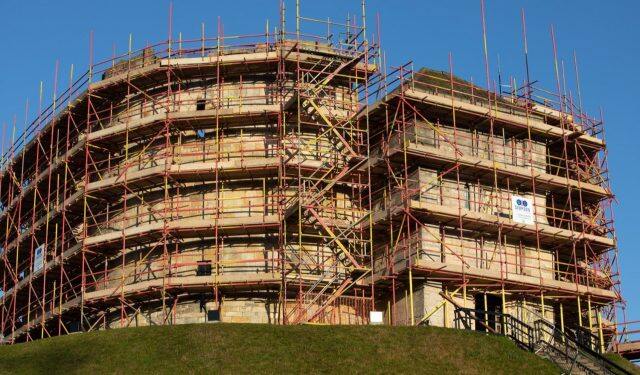 SAY-Scaffolding-Cliffords-Tower-1-640x375-1