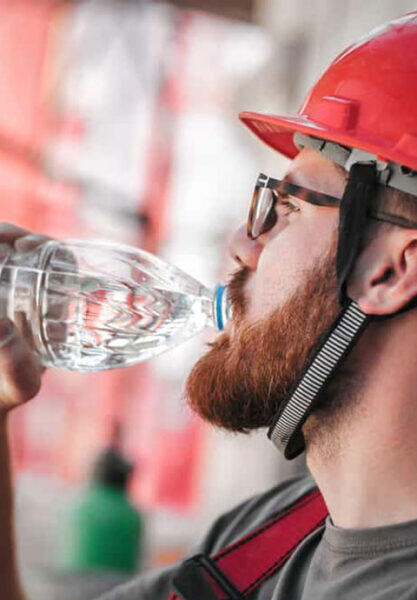 在炎热天气下搭建脚手架技巧